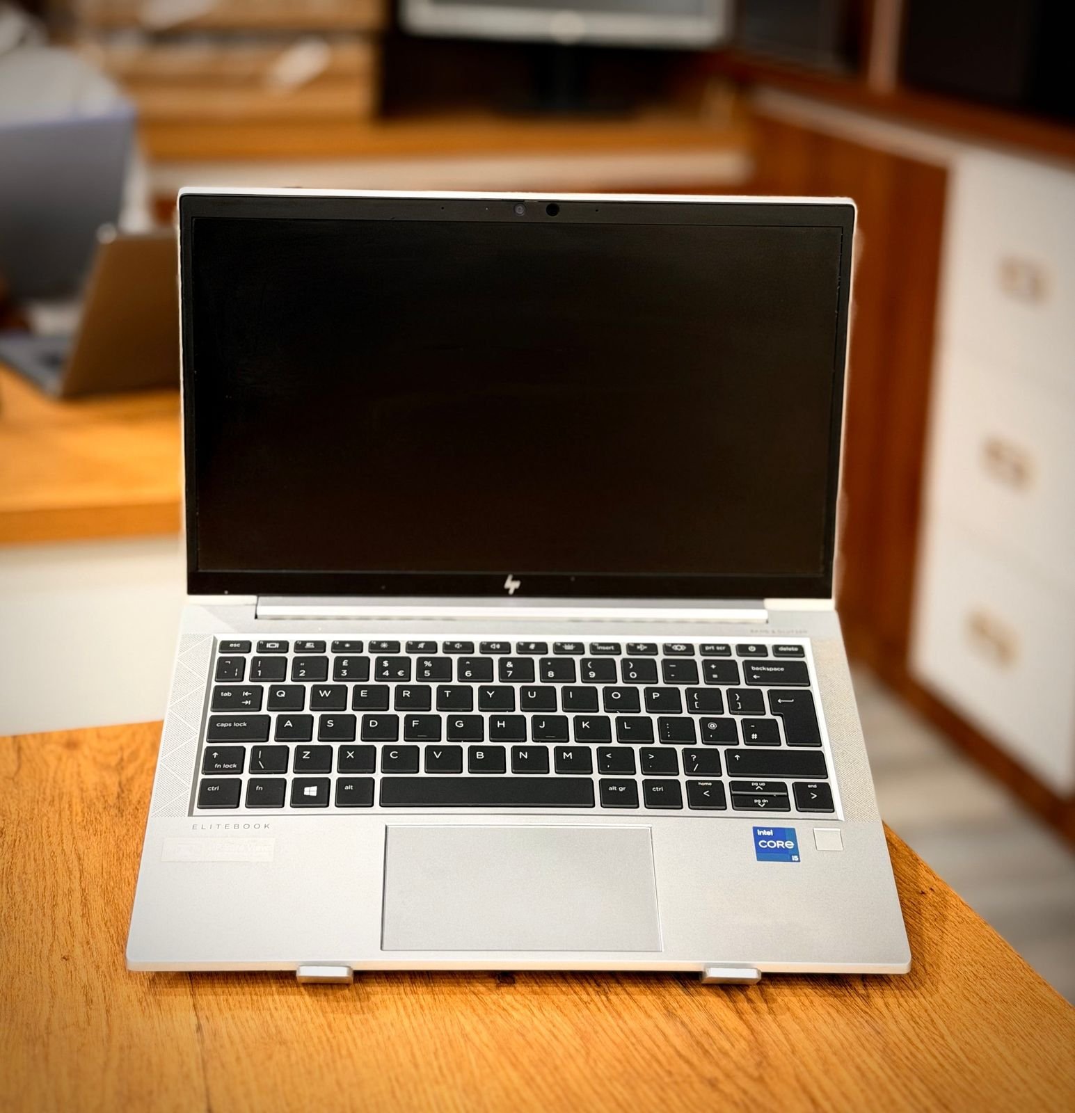 368A5BF5-78FC-4C10-AA82-9CA05F848062.jpg HP EliteBook 830 G8, Core i5 11th Gen, 8/256 & 16/512, FHD - Image 1