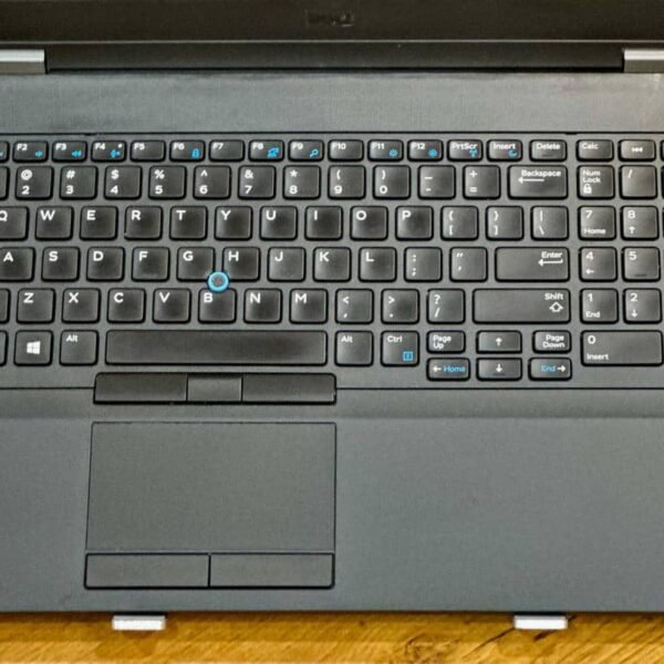Dell Latitude 5570, Core i5 6th Gen HQ, 8GB/256GB - Image 2