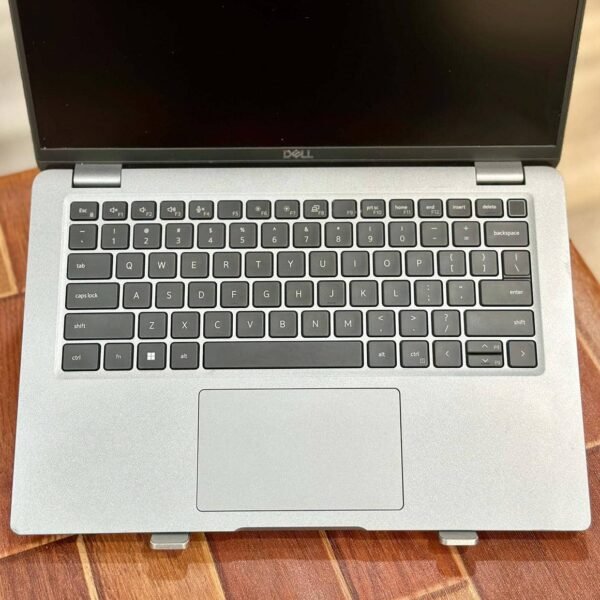 Dell Latitude 5440, Core i5 13th Gen, 8/256 & 16/512 - Image 2