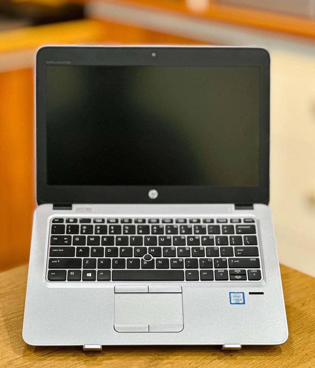 6C30C9D1-F844-4D22-B9B9-402D5266C994.jpg HP EliteBook 820 G3, Core i5 6th Gen - Image 1