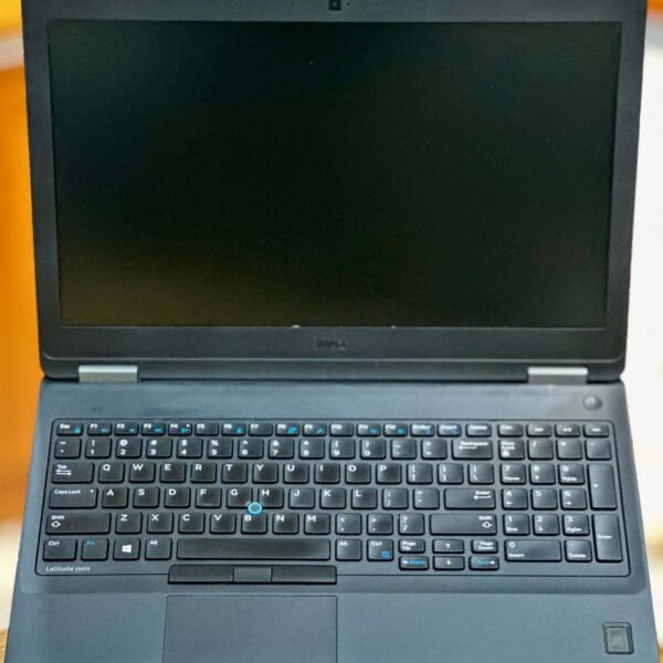 Dell Latitude 5570, Core i5 6th Gen HQ, 8GB/256GB