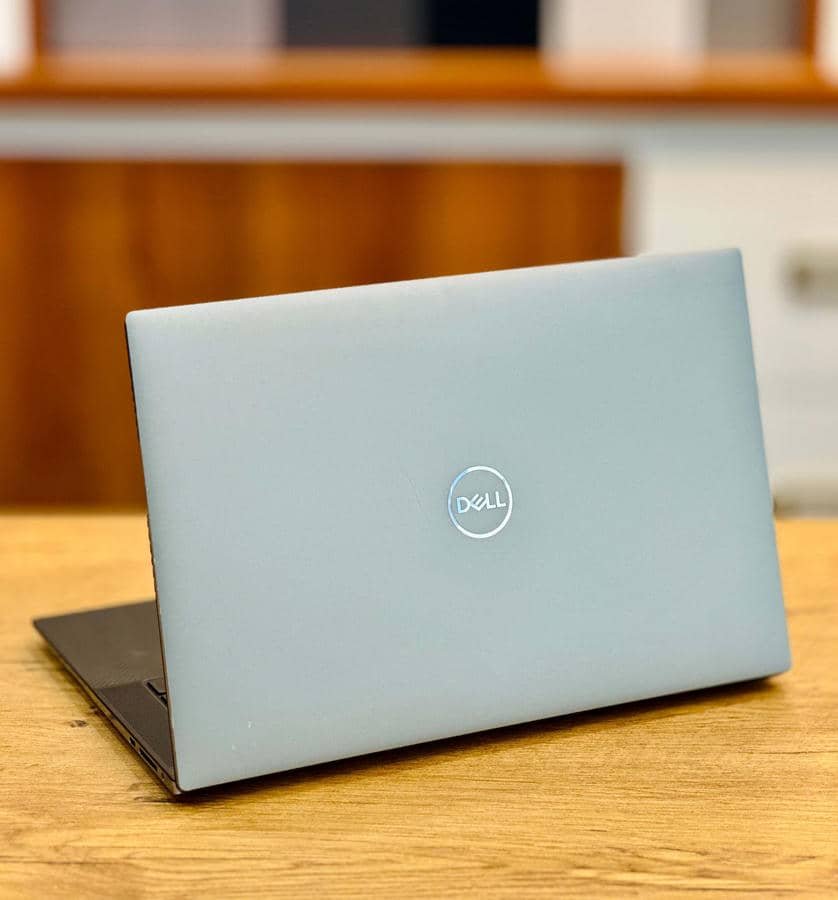7D56F0EA-6013-4748-A19E-47074398F0B2.jpg Dell Precision 5560, Core i7 11th Gen H, 32GB, 512GB/1TB, NVIDIA T1200 4GB, 4K Display - Image 1
