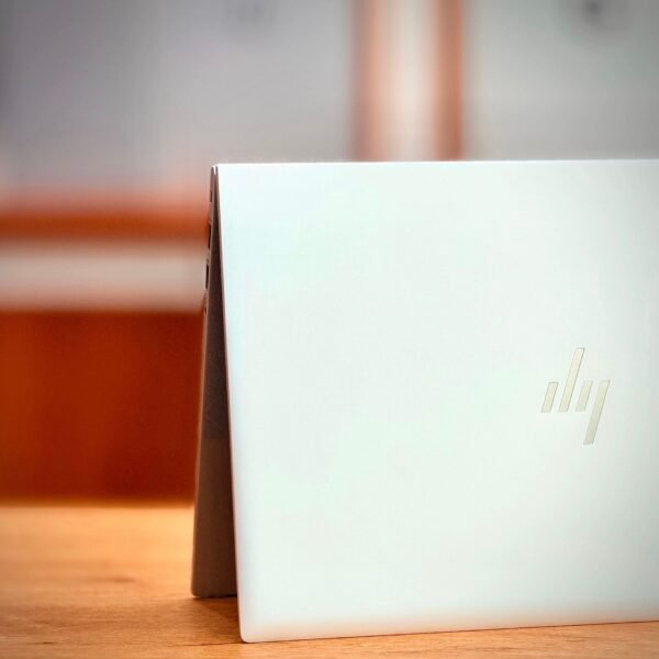 HP EliteBook 840 G8, Core i7 11th Gen, 16GB, 256/512GB, Metal Body - Image 2