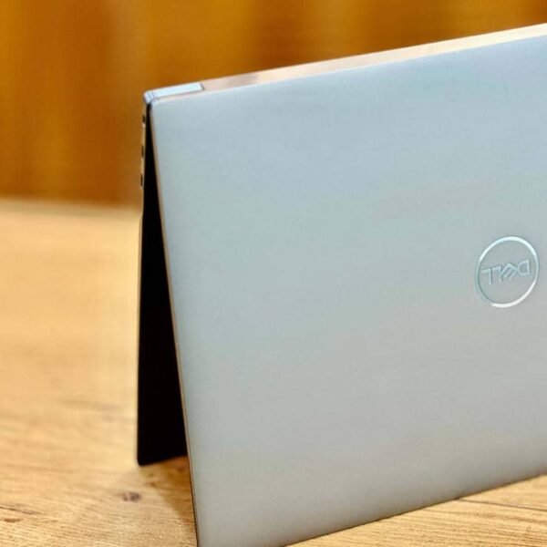 Dell Precision 5560, Core i7 11th Gen H, 32GB, 512GB/1TB, NVIDIA T1200 4GB, 4K Display - Image 2